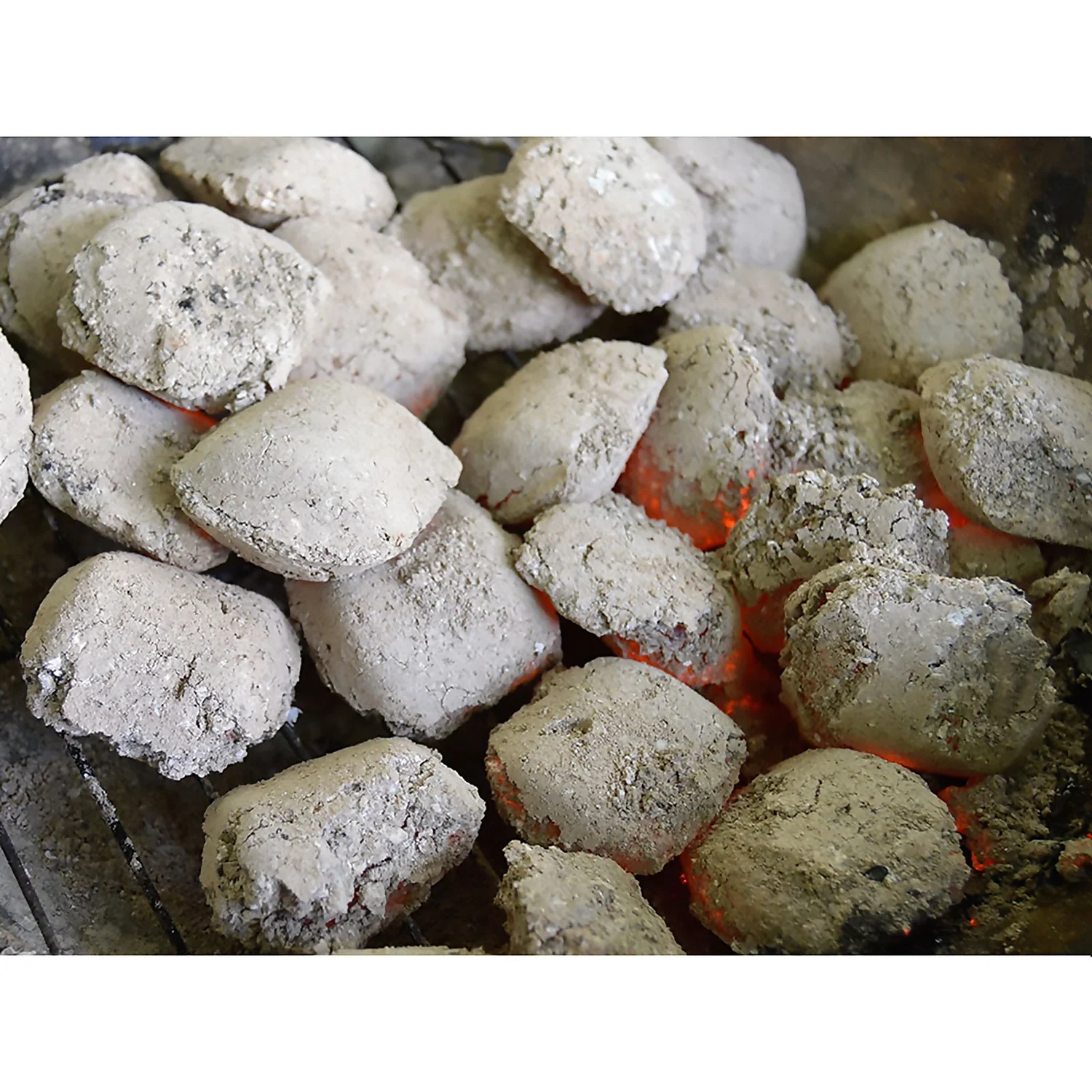 Bar-Be-Quick FSC Charcoal Briquettes - 4.5kg 3 Bar-Be-Quick FSC Charcoal Briquettes - 4.5kg - Image 3