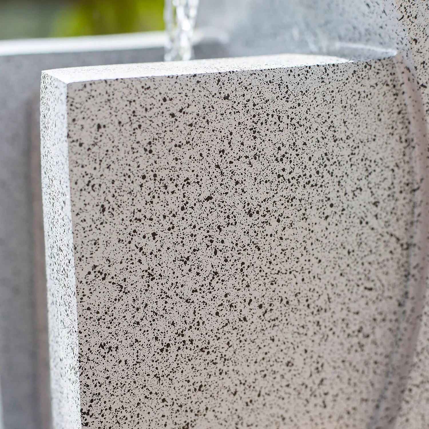 Stylish Fountain Kiso Column Garden Water Feature With LEDs 5 Stylish Fountain Kiso Column Garden Water Feature With LEDs - Image 5