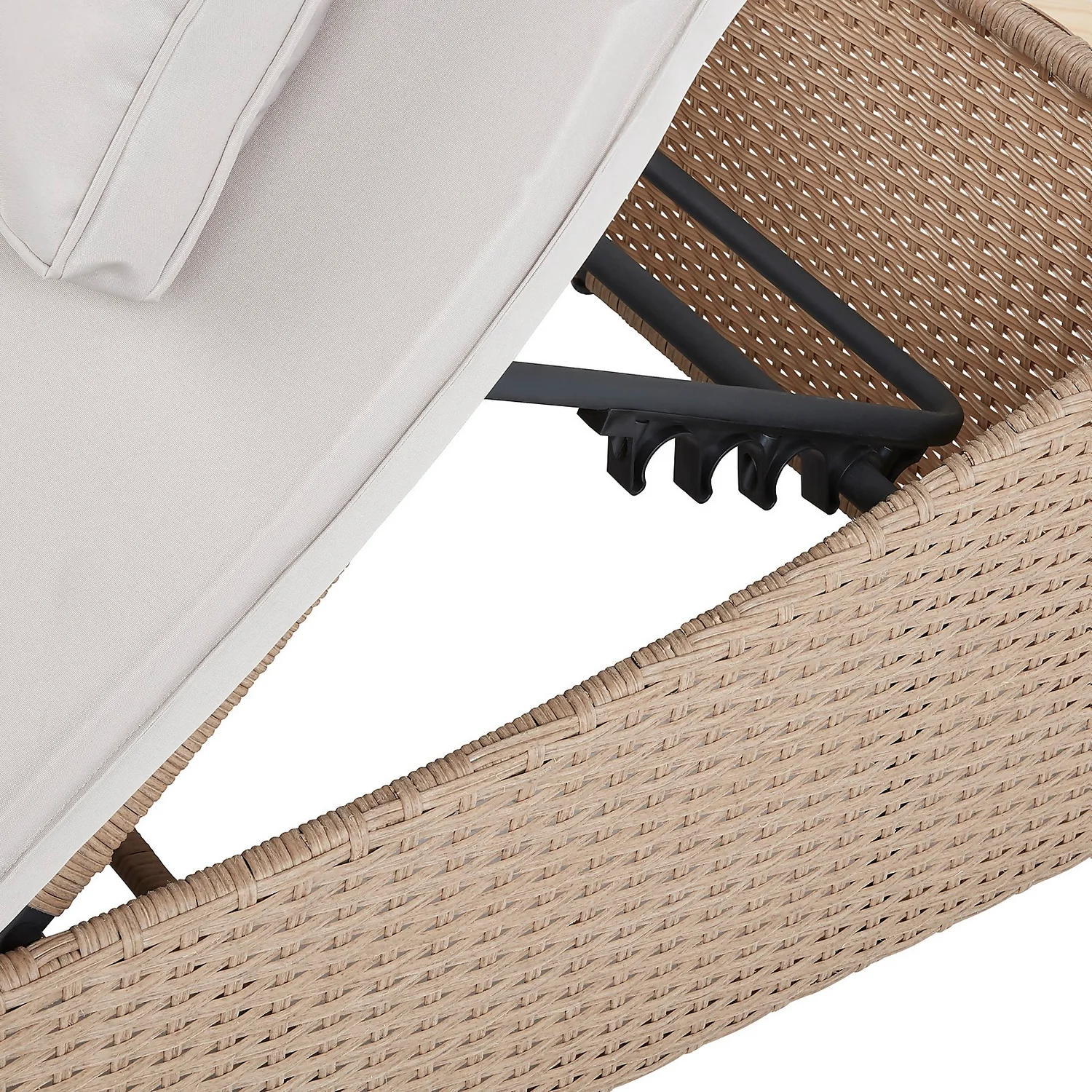 Natural Folding Rattan Sun Lounger 7 Natural Folding Rattan Sun Lounger - Image 7