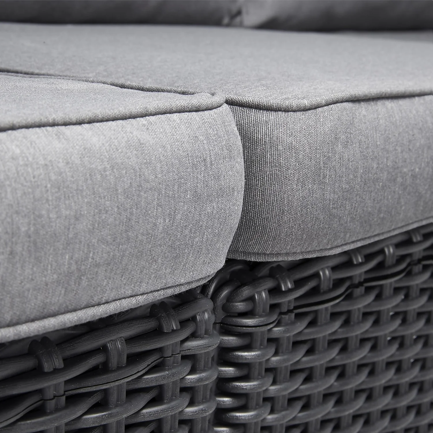 Keter California 4 Seater Outdoor Garden Furniture Lounge Set - Graphite With Grey Cushions 5 Keter California 4 Seater Outdoor Garden Furniture Lounge Set - Graphite With Grey Cushions - Image 5